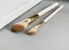 Кисть для макияжа Liquid Touch Foundation Concealer Уникальная форма кончиков пальцев Мягкая щетина Perfect Sculpt Highlight Cosmetics Brushe2093554