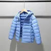 Çocuklar 214 yaşında pamuk ceket giysileri erkek kızlar için yastıklı çocuklar polar kapüşonlu paltolar p5076 240108