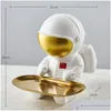 Objets décoratifs Figurines Creative Astronaut Statue Plateau de rangement Nordic Home Decor Bureau Figurine Salon Table Clé 220518 Drop Ot1Xi