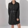 Casual klänningar mångsidig midja corduroy skjorta klänningar kvinnor fickor bältes knappar långärmad lös mini semester lady shirtdress