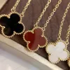 Nieuwe Klaver Ketting Hanger Parel Moeder Roestvast staal Verguld 18K Dames Meisje Valentijnsdag Moederdag Verloving Sieraden Geschenk Groothandel