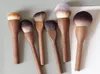 Makeup Brushes 1st European Vintage Wood Handle Brush Högkvalitativ valnöt Loose Powder Blush Foundation Contour Super Soft1017411