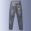 Męski projektant dżinsów Europejska marka mody High-end Grey Denim Spods, Spring and Summer Style, Casual Elastic Slim Fit, dziewięcioosobowe Light Luksusowe męskie Wear NPR7