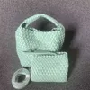 Jodie BottegaaVenetas Bolsa feita à mão pequena de pulso único cesta de repolho tecido balde de água bolsa mãe versátil moda ombro de grande capacidade