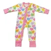 024 Memonts Born Baby Girl Walentynki Rompers Butiquelong Sleeve Button Down Heart Print Bodysuit 240108