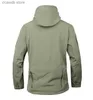 Vestes pour hommes Vestes d'extérieur militaires Hommes Peau Soft Shell Tactique Coupe-vent imperméable Armée Veste de combat Hommes Bomber à capuche Manteaux T240109