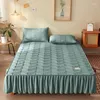 Bed Skirt Style Bedspread Silk Wadding Padded Thick Plaid Fitted Sheet Hemline Solid Color Mattress Protective Cover