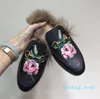 Chaussures de créateur pantoufles d'hiver en fourrure pour femmes, mocassins de conduite en cuir véritable, mocassins à la mode avec broderie ours fleur de tigre