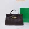 Botteg Venetas Andiamo Bag Intrecciato Leather Tote Bags Lao Qian Feng 23 New Andiamo Woven Bag Tote Bag Shopping Bag Bow Tie Genuine Leather One Shoulder Handhel HBEU