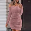 Casual Dresses Sexy Metallschnalle Skew-Kragen, figurbetontes Kleid Frauen 2024 Herbst Winter Langarm Einfarbig Wrap Weibliche Partykleidung