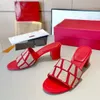Kadın Sandalet Tasarımcı Terlik Yüksek kaliteli moda ayakkabıları Süper Yıldızlı Terlik Kadınlar İçin Gerçek Deri Flip Flops Boyut 34-42 Kutu