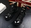 High-Top Casual Shoes Men Burst Small White Shoes Fashion Tjock Sole Sports Casual Board Black Warm Shoes B5