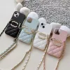 مصممي الأزياء حالات الهاتف لـ iPhone 14 Pro Max 14Pro 13 12 11 Leather Crossbody Wallet Card Case Case Pearl Letter Phonecase Home Cover G2419PE