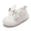 Kinderschoenen Baby Babyschoenen Meisjes Boog ademende mesh sandaal Prinses Zachte zolen Wiegschoen Prewalkers Peuter Baby Sneakers Schoeisel