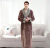 Men long Warm Flannel Bathrobe 40-100 KG Men Winter Coral Fleece Bath Robe Night Sleepwear Women Dressing Gown Cozy Robes 240104