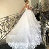 Boho Beach Lace Full Wedding Dresses 2023 Crew Neck a Line Tulle Illusion Cap Sleeves Sweep Sheer Sheer 신부 가운 코트 기차 YD