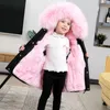 315 Children's Girls 'Jacketファッション冬のフェイクファーコートビッグボーイズボーイズ衣類フード付き濃厚な温かいパーカー雪スーツ240108