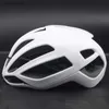 Велосипедные шлемы Италия Велосипедный шлем Мужской шоссейный велосипедный шлем Пена EPS + корпус из поликарбоната Женское велосипедное оборудование Спорт на открытом воздухе Защитная крышка BMX Размер M LL240109