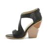 Sandały Kobieta Summer High Heel Węzakier Zamek Buty Wedge Party Black Yellow Srebrne Brown