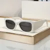 Sonnenbrille für Männer Frauen Sommer 40282 Designer-Stil Anti-Ultraviolett Retro-Platte Vollformat Zufällige Box