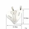 Pendentif Colliers Vendre 2pcs / Set Bijoux De Mode Couple Coeur Brisé Ras Du Cou En Acier Inoxydable Graver Love You Pendentifs Collier