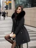 Trench da donna 2024 Camicia invernale in cotone Edizione coreana Lunghezza media Collo in pelliccia grande con fodera interna in peluche Cappotto che supera