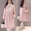 Giacche da donna 2024 Giacca invernale da donna Cappotto di pelliccia scamosciata Moda spessa finta pelle di pecora Cappotto lungo femminile Solido caldo Trench elegante