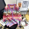 セーター2024新しい到着女性用美しいセータージャケット早春の虹色のレターデザイナーエレガントニッチニットカーディガンコート