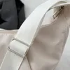 Bolsos de hombro ajustables informales con logotipo de diseñador de moda, bolso cruzado de cintura de poliéster impermeable personalizado duradero para mujer FMT-4330