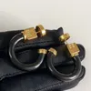 Ohrstecker aus 18-karätigem Gold mit M-Markenbuchstaben, Designer-Ohrstecker für Damen, Retro-Vintage-Luxus-Acryl-Kreis, doppelseitig, mit Ringen, Charm-Schmuck, Geschenk