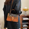 Fabrik grossistkvinnor axelväskor 6 färger elegant retro präglad läder handväska flip tryckt crossbody väska dagligen joker färg matchande kvinnor handväska 3344#