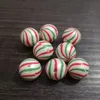 EST Groothandel 20 mm 100pcslot Acryl Matte Pearl Print Red Green Stripe voor kerstmode sieraden 240108