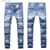 Mäns jeans 2020 Designer Men rippade jeans Slim Fit Light Blue Denim Joggers Male Distressed Destressed Byxor Button Fly Pants T240109