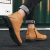 Bottes Men Gétille Cuir Fashion Ankle 2024 Arrivée côté fermeture à glissière Classic Casual Low Top Walking Chaussures