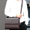 Vintage Pu Leather Men Portfölj Bag Executive Handväska för dokument MANA Business Shoulder Messenger Laptop Man 240109