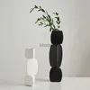Planters Pots Modern minimalist vase decoration home Flower Arrangement Living Room Flowerpot Nordic minimalist decor black vase Art Ornaments YQ240109