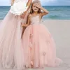 Vestidos de menina de flor de tule rosa claro para casamento alças finas flores 3D vestido de baile de princesa para meninas ocasião formal de aniversário vestido de primeira comunhão CL3181