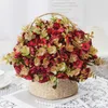 Dekorativa blommor Silk Artificial Roses Small Daisies Bouquet Eucalyptus lämnar Fake Flower Shopping Mall Decoration Imitation Red Rose