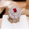 Bagues de cluster Imitation Ruby Fleur Ouverture Bague Femme Mode Plein Diamant Fête Anniversaire Bijoux Cadeau