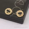 Pendientes de diseño de joyería de diseño Pendientes de oreja de moda Chapado en oro de 18 quilates 925 Chapado en plata Pendiente de perlas de cristal para mujeres Joyería de boda