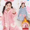 Dziewczyny z piżamą szaty zimowe nocne ubrania dla dzieci nocne grube flanelowa odzież snu Dzieci Pękamie Boshrobe 6 8 10 12 lat 240108