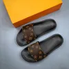 Sandale de plage d'été Slide classique fleur marron pantoufles en caoutchouc fille Waterfront 14 couleur chaussures décontractées hommes plat nouveau Mule piscine extérieure cadeau femmes luxe Designer Sliders