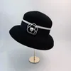 Berets French عتيقة على طراز Herben على غرار الصوف اللؤلؤة اللؤلؤة قبعة على شكل جرس الأزياء الأنيقة قبة صغيرة من الصوف العطر العلوي سيدة