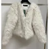 Autumn Fashion Faux Fox Fur Coat Women Korea Varma fjäderrockar Löst korta yttercoat Lady Party Elegant Outfits 240108