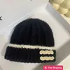 Designer Ball Caps Hoge kwaliteit Triomfboog Zoete Zachte en Kleverige Gebreide Muts Paneelkleur Verdikte Wollen Hoed Herfst en Winter Warme Koude Hoed H444