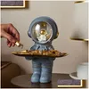 Dekorativa föremål Figurer Creative Astronaut Statue Storage Tray Nordic Home Decor Desk figur Living Room Table Key 220518 Drop Ots0x