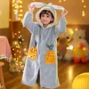 Barn Hooded Bath Robes Kids Coral Fleece Sleepwear Baby Winter Nightgowns For Boys Girls 240108