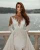 Abiti da sposa a sirena con perle di moda Abiti da sposa con paillettes Treno staccabile Manica lunga Spacco laterale Sweep Train Vestido De Novia