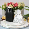 ギフトラップ100pcs花嫁と花groomウェディングギフトボックスファッションドレスキャンディーパッケージバッグ装飾お土産パーティー用品バッグ