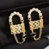 Ear Stud Marka Crystal litera Studs Designer Hoop Kolczyki złoto plisowane stali nierdzewne Stud